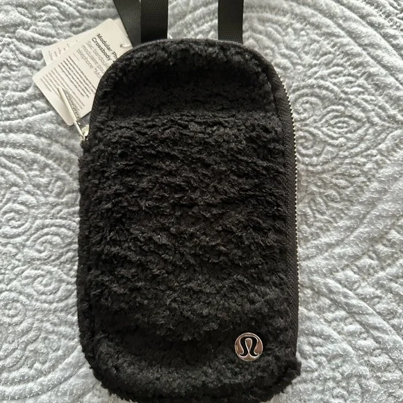 Lululemon Modular Phone Cross Body - fleece - Picture 4 of 7